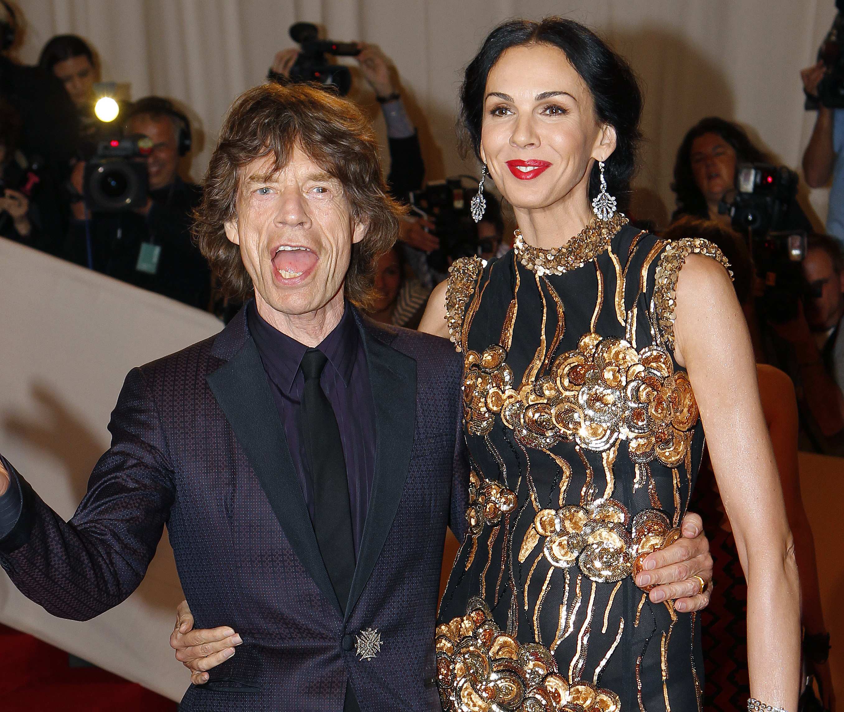 Foto de arquivo registra Mick Jagger e a namorada dele, a designer L