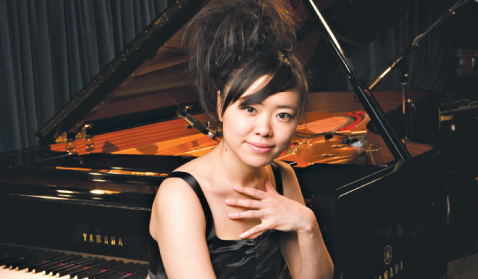 Hiromi Uehara - A pianista e compositora japonesa propõe uma renovação do jazz e apresenta em seu novo espetáculo, inspirada em seu novo disco, “Voice”, canções que, segunda ela, “expressam uma gama de emoções urbanas”. Dia 16/8, às 21h; e 17/8, às 19h. R$ 30