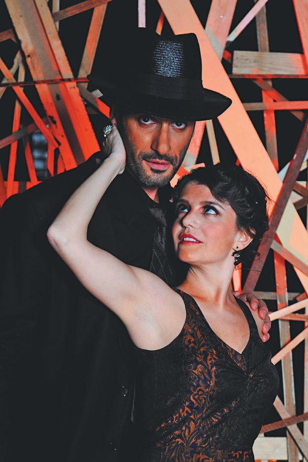 A Ópera do Malandro - No Centro Cultural Banco do Brasil (r. Álvares Penteado, 112, Centro, tel.: 3113-3651). Estreia nesta sexta. Segunda, às 20h; quarta a sábado, às 20h; domingo, às 19h. R$ 10. Até 31/8.