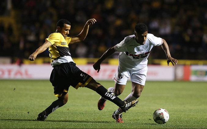 Com a derrota em Criciúma, o São Paulo precisa vencer no Morumbi para avançar na competição | Rubens Chiri/Divulgação