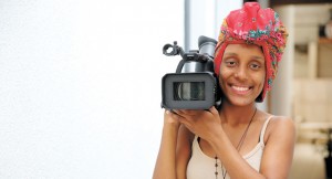 Depois de curso técnico e estágio na área, Kamilla Bianca segue agora para a faculdade de cinema | André Porto/ Metro