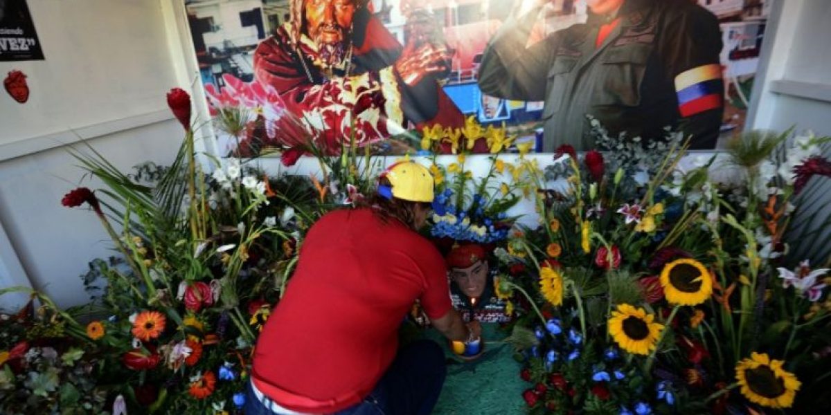 [FOTOS] "Santo Hugo Chávez" Tumba del líder venezolano se torna lugar