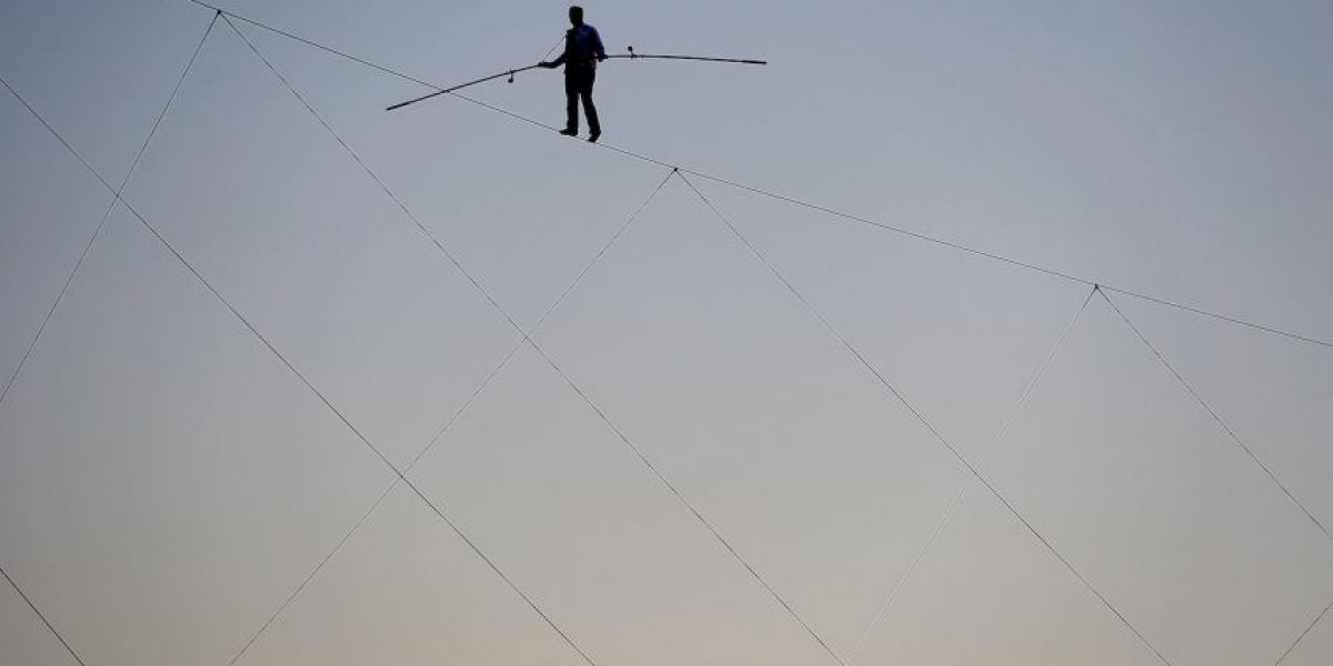 Resultado de imagen de equilibrista cuerda floja