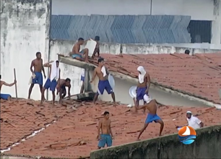AFP PHOTO / TV PONTA NEGRA SBT