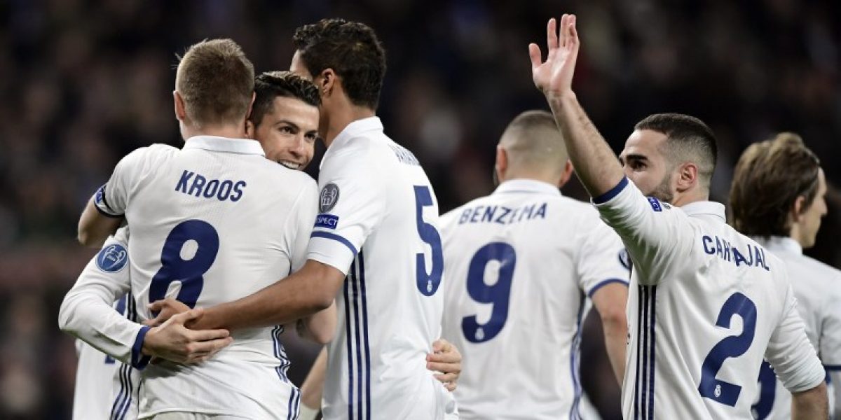 Real madrid derrotó a napoli y acaricia los cuartos de la ... Camas del real madrid para habitaciones