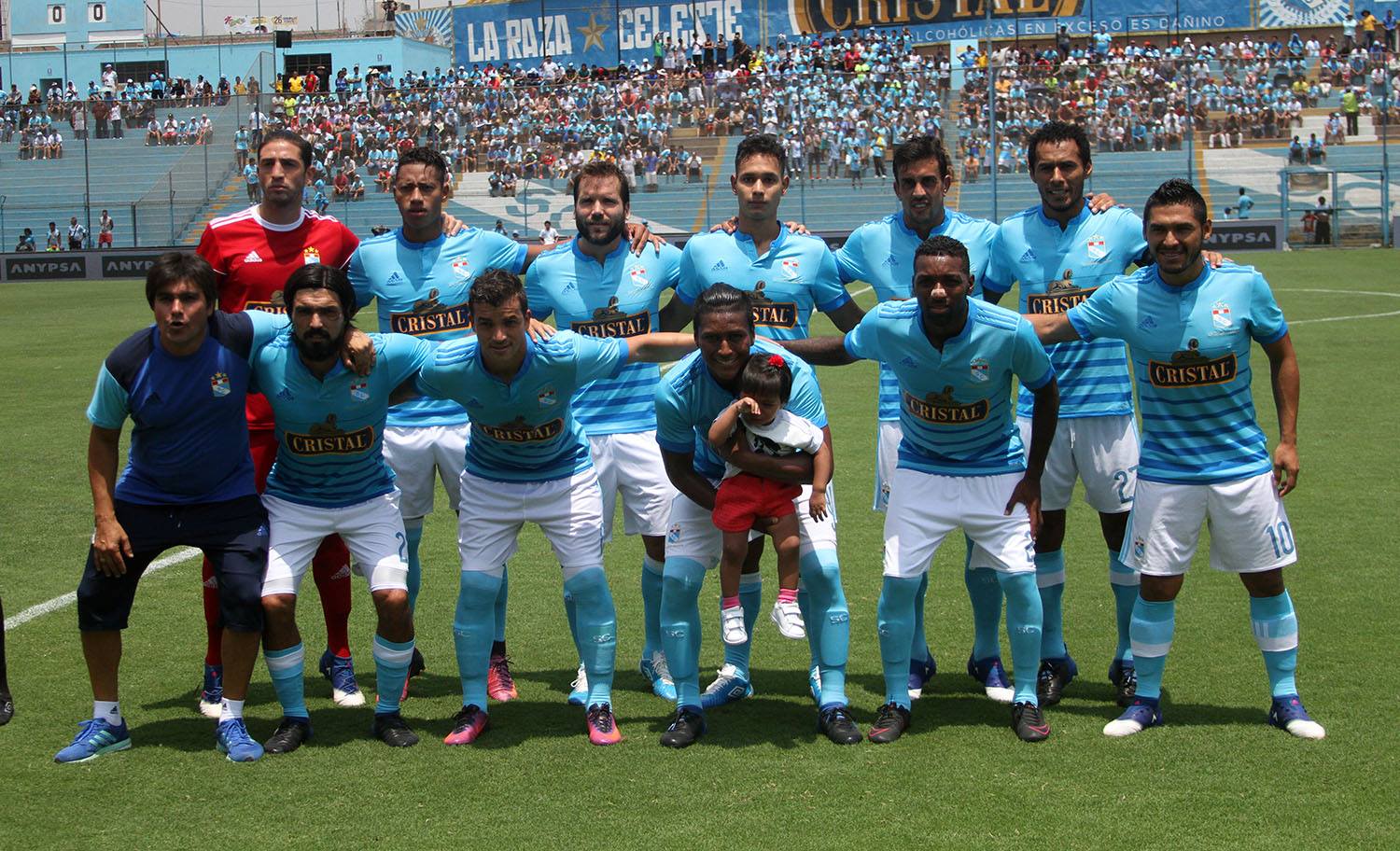 Viana es titular indiscutido / Facebook Sporting Cristal