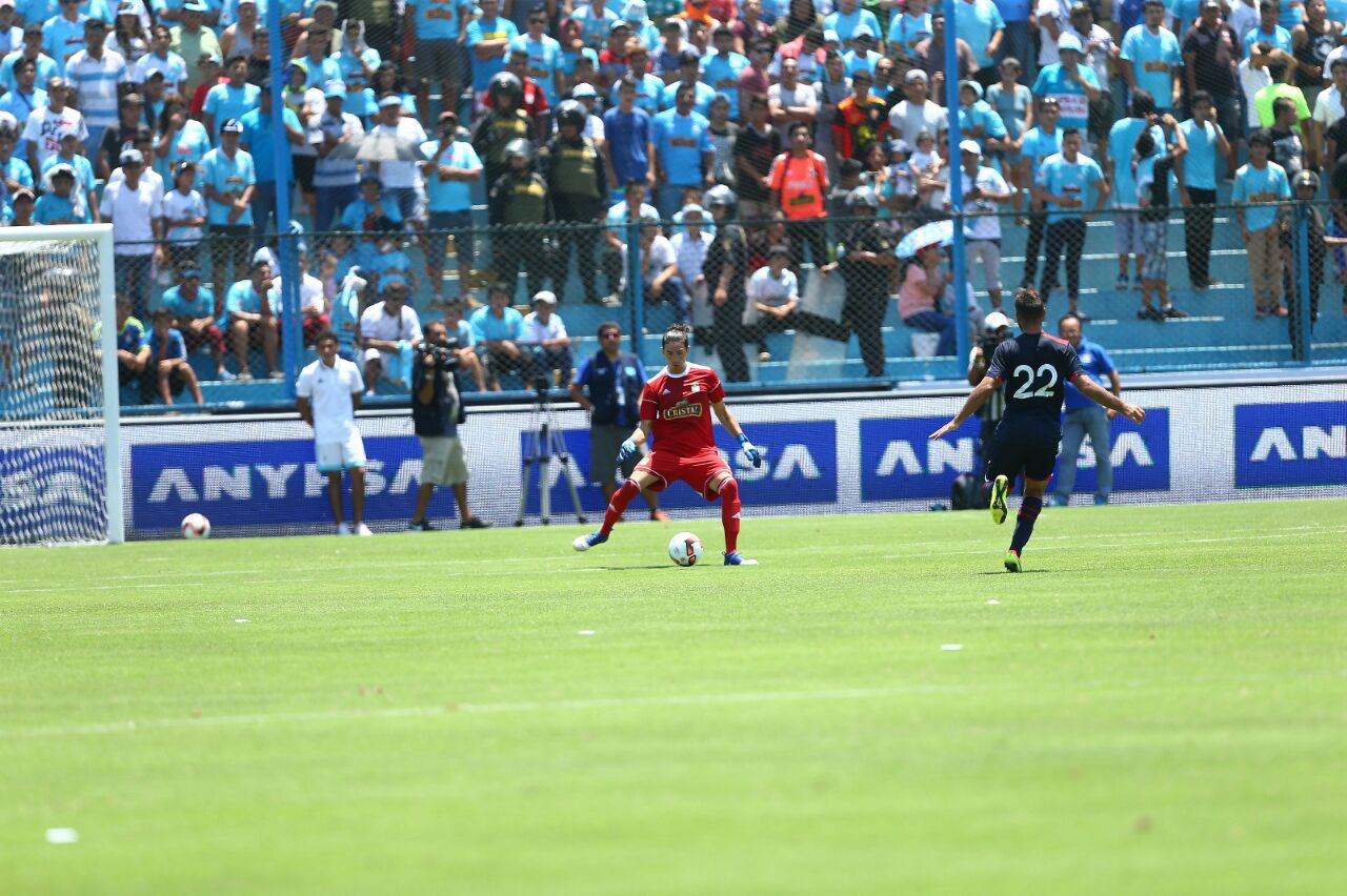 El juego con los pies de Viana ha sido destacado en Perú / Diario Depor de Perú