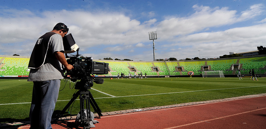 El fútbol chileno sólo lo transmite el CDF / AgenciaUno