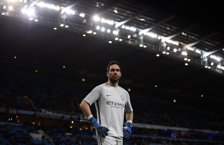 Claudio Bravo ha jugado sólo tres partidos en los últimos dos meses / AFP