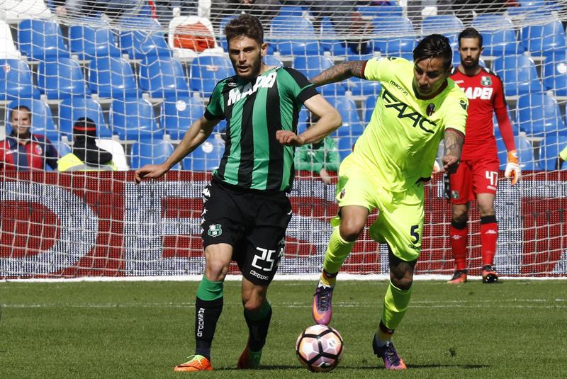 Pulgar viene siendo titular en Bologna, actuando como volante central / EFE