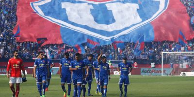 Johnny Herrera dispara otra vez: