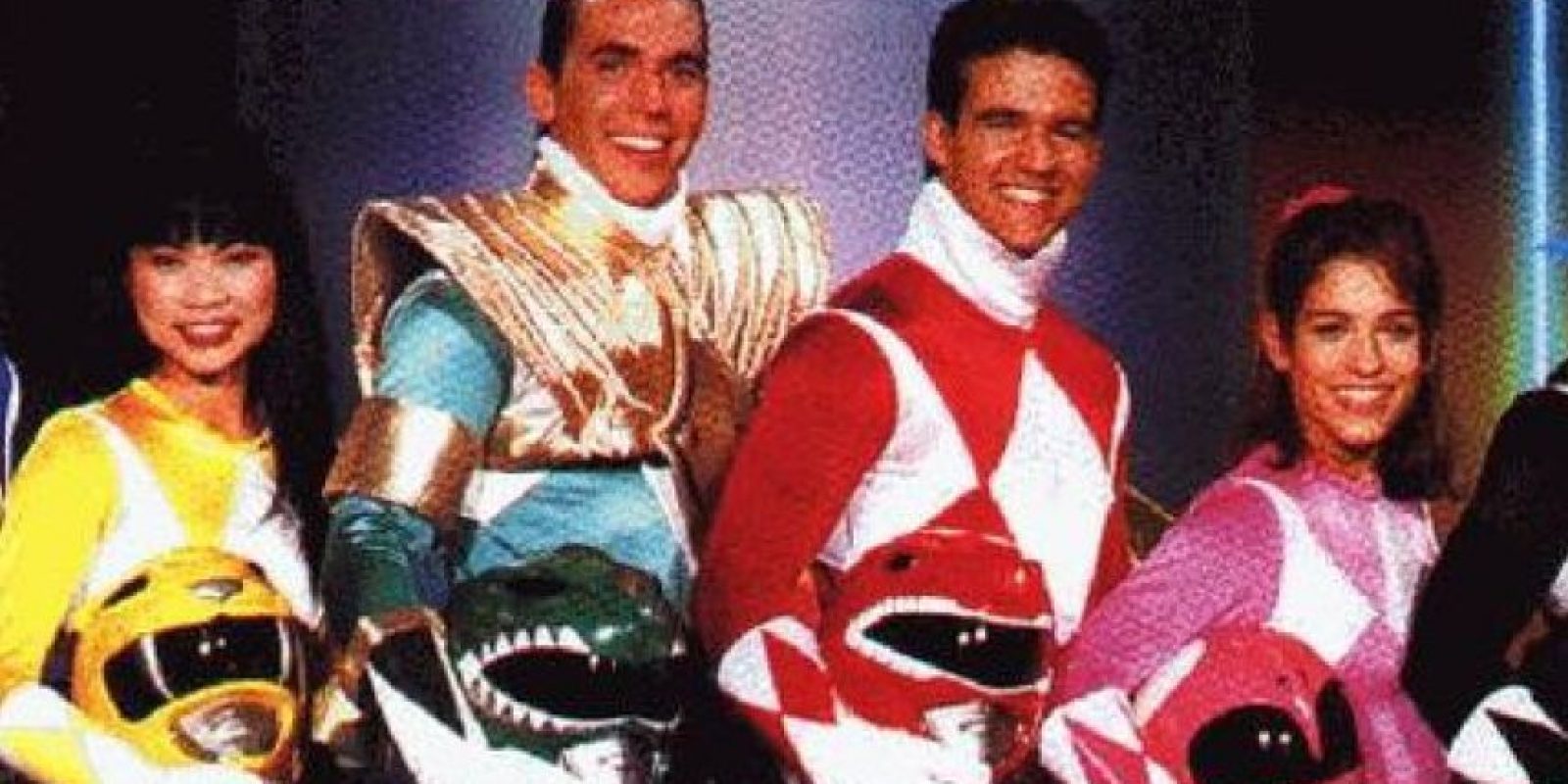 Power rangers fox kids 1999. Power rangers fox kids 1999. Могучие рейнджеры потерянная галактика 1999. Эми джо джонсон могучие рейнджеры. Fox kids 1999.