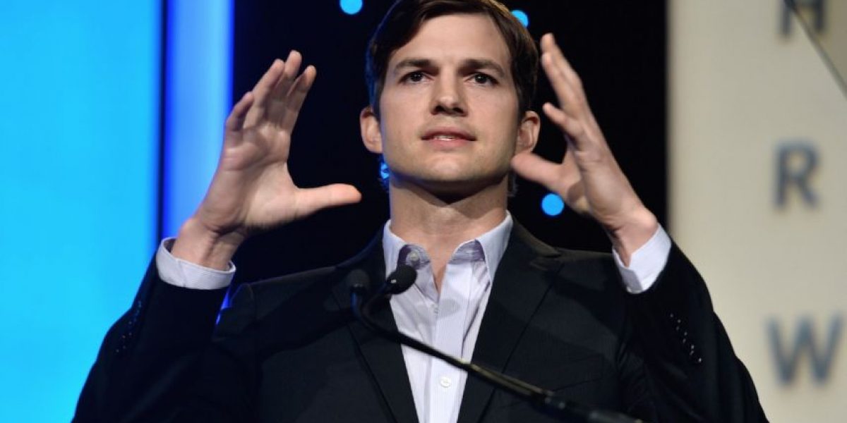 gay al santos ashton kutcher Hairy black womens pussy