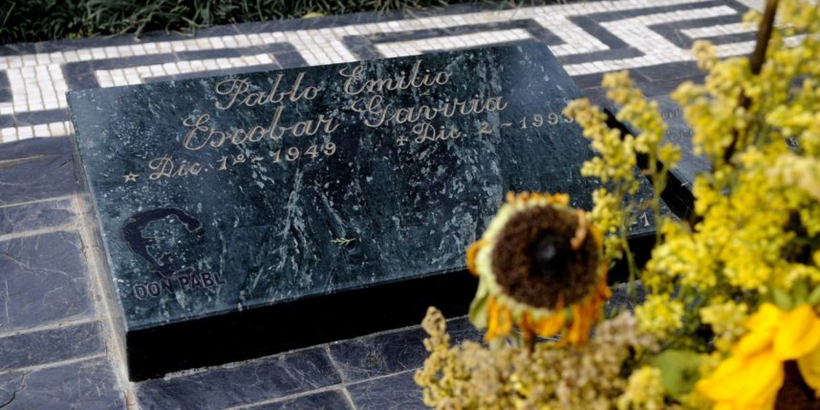 Fotos La tumba de Pablo Escobar, a 22 años de su muerte Publimetro Colombia