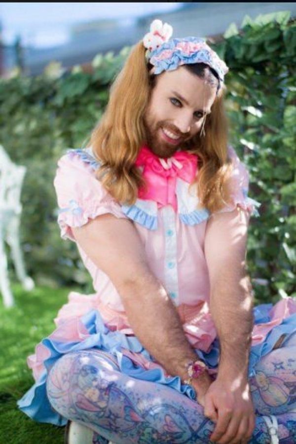 Fotos De Hombres Vestidos De Mujer