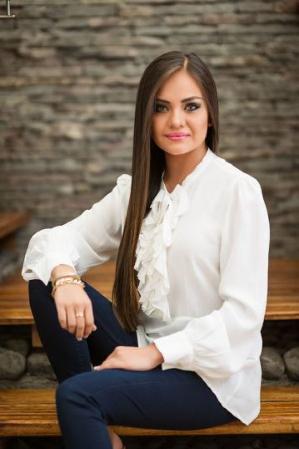 Fotos Esta Es La Corte De Honor De Angie Vergara Reina De Quito