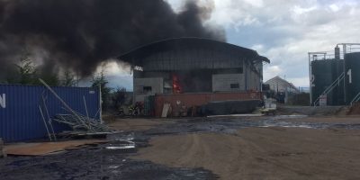 Incendio de grandes proporciones se registró cerca a Pintag