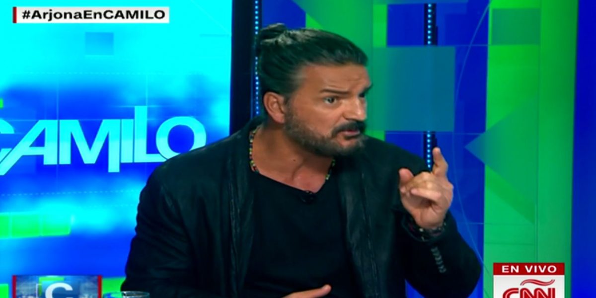 Ricardo Arjona se enfada en entrevista en vivo RADIO COMAS