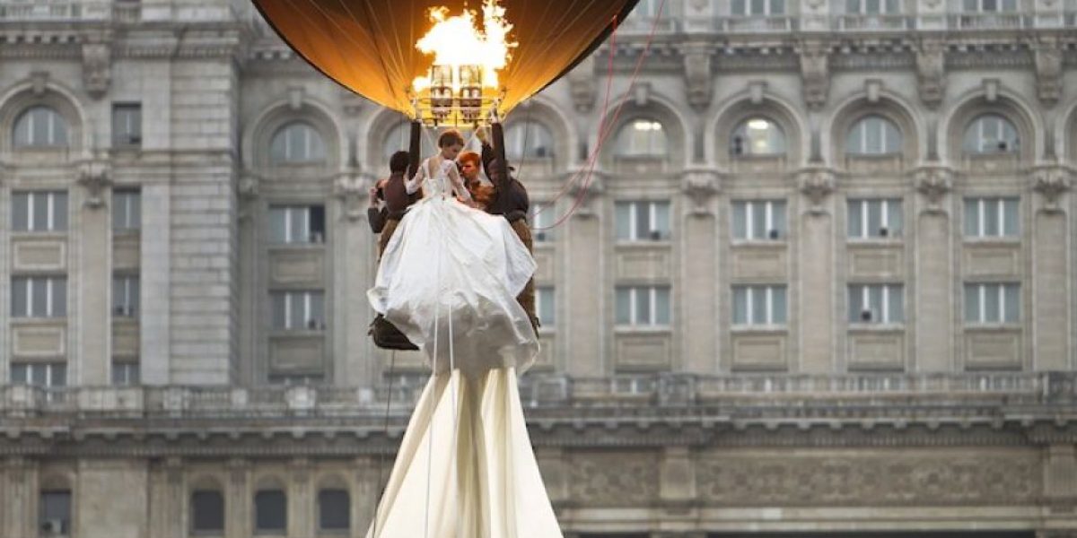 imponen récord por el vestido de novia con la cola más larga del