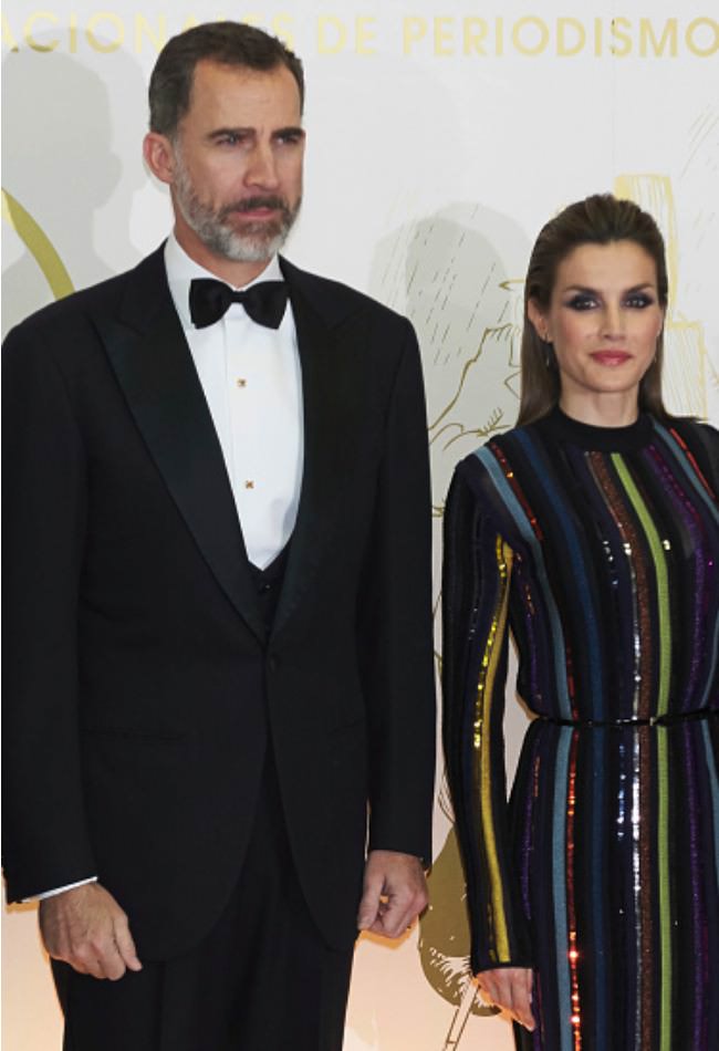 La reina Letizia sorprende con look estilo Kardashian