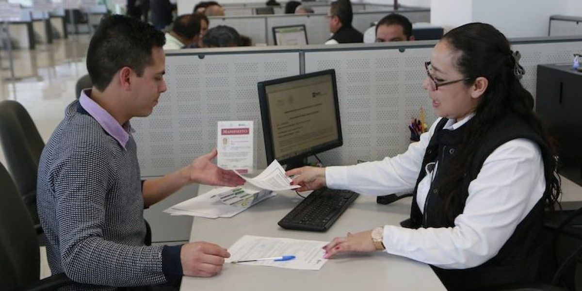 Resultado de imagen para Declaración anual sólo tarda cinco minutos: SAT