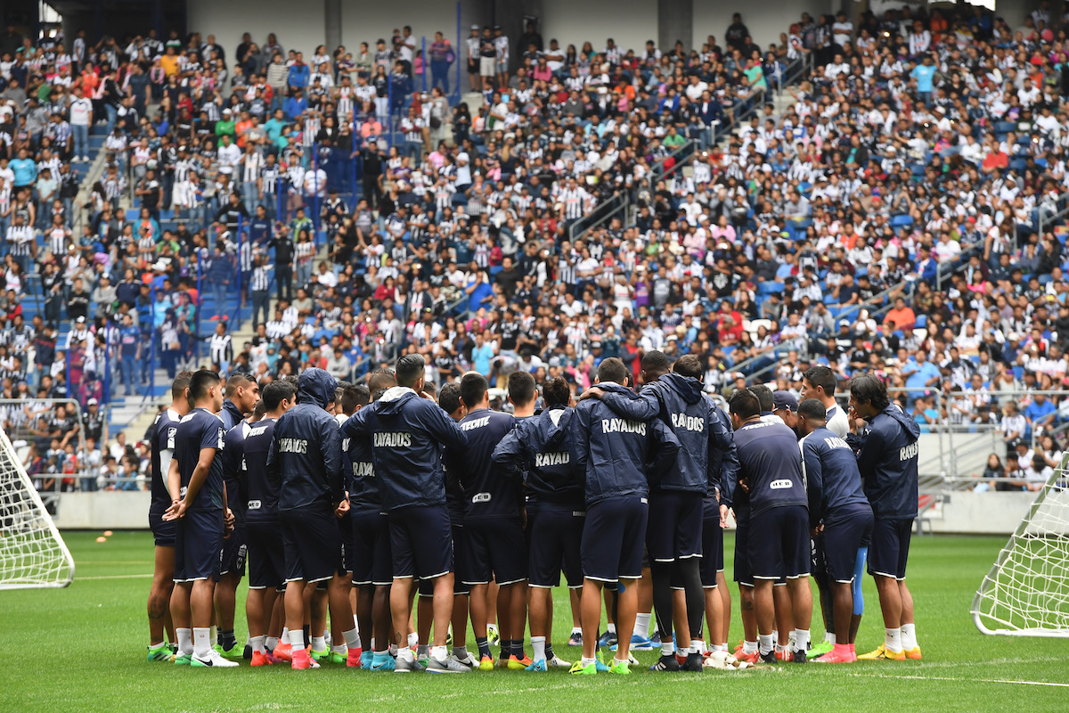 Los fanáticos de Monterrey empezaron a llegar desde las 9:00|MEXSPORT