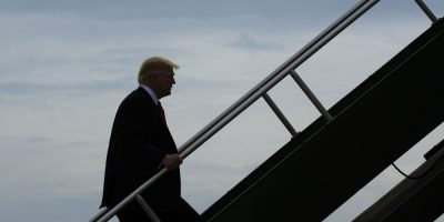 Trump amenaza con dejar TLCAN si no hay