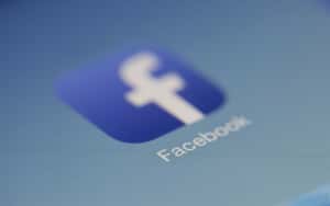 ¿Quieres ahorrar memoria en tu celular? Dile adiós a la app de Facebook