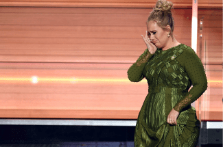 Si morías de ganas por ver a Adele en vivo, esta noticia te pondrá muy triste